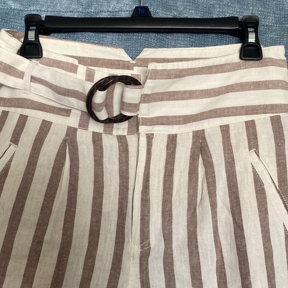 Pants.   Anthropologie linen slacks.  Size 6.  New. No tags - Picture 2 of 6